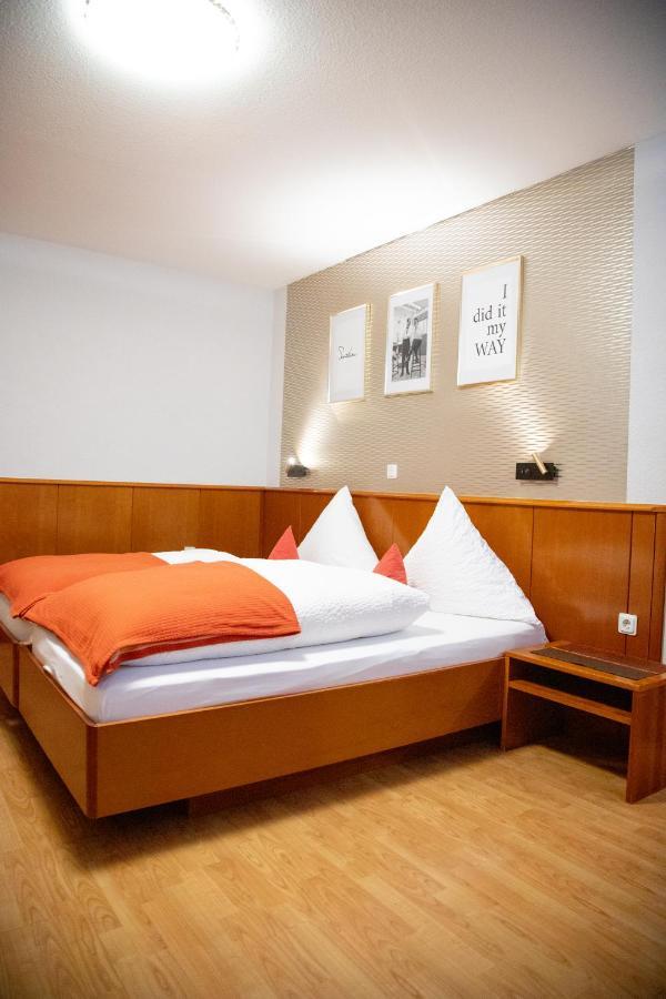 Kleines Hotel Westhus ドルペン エクステリア 写真