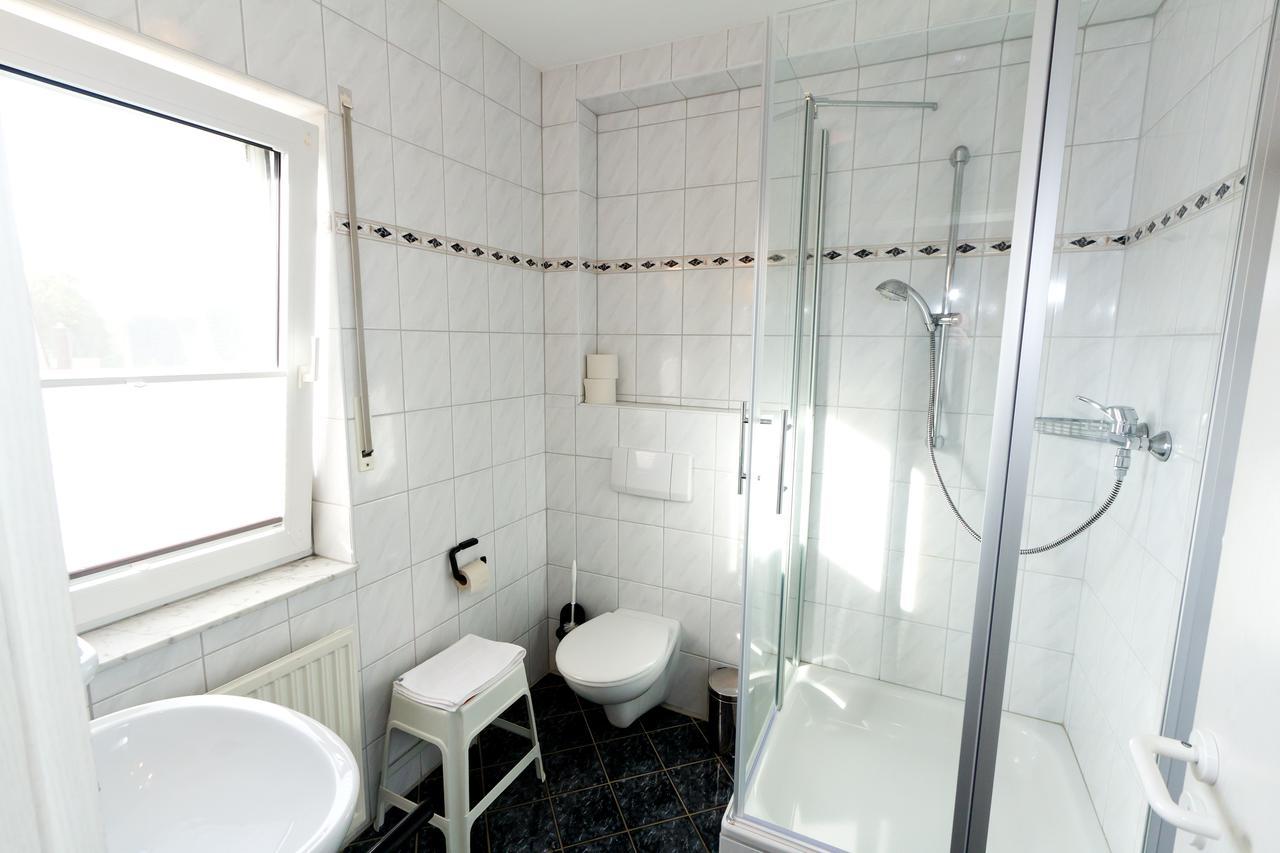Kleines Hotel Westhus ドルペン エクステリア 写真